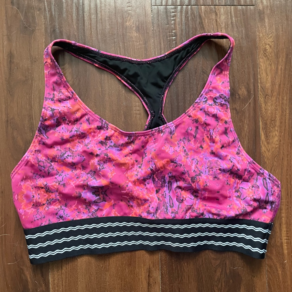 Jolyn surf Bikini Top